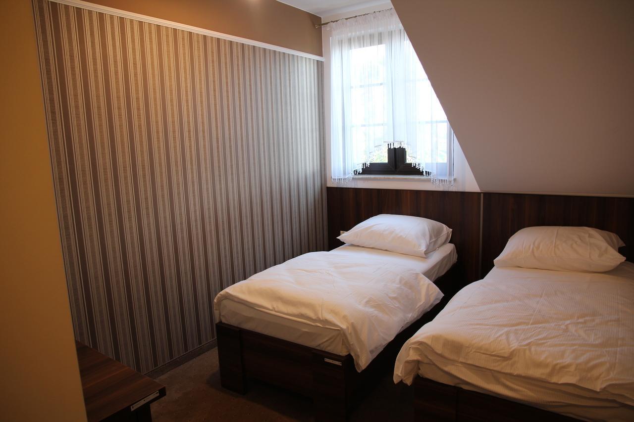 Gosciniec Pod Mlynem Hotel Inowroclaw Ngoại thất bức ảnh