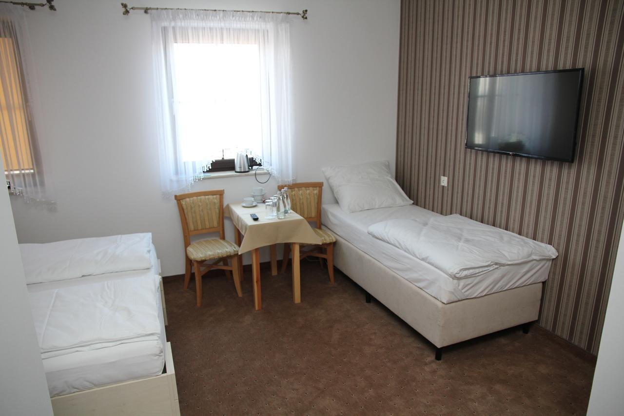 Gosciniec Pod Mlynem Hotel Inowroclaw Ngoại thất bức ảnh