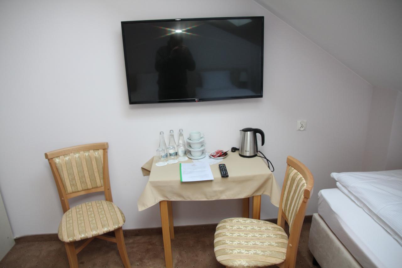 Gosciniec Pod Mlynem Hotel Inowroclaw Ngoại thất bức ảnh